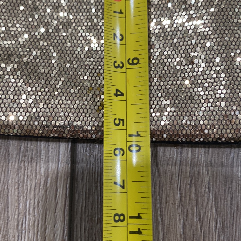 NWT VICTORIA’S SECRET Gold Sequin Fold Over Zipper Clutch Makeup B… - Picture 14 of 14